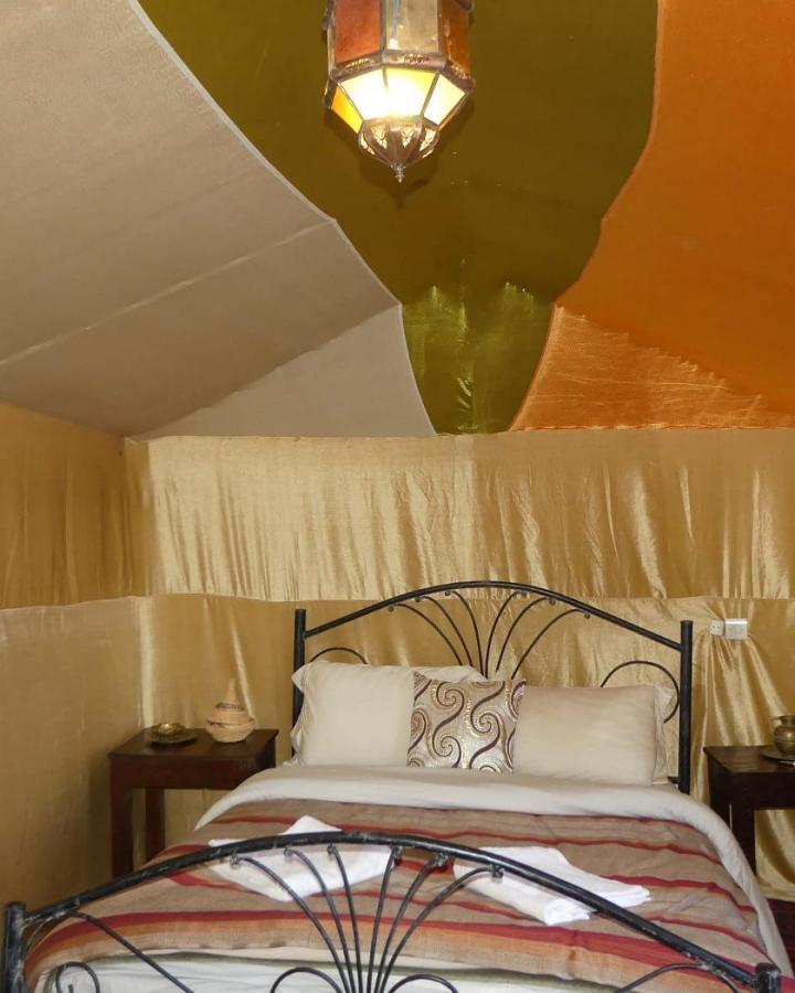 Hôtel Sunset Desert Camp à Merzouga Extérieur photo