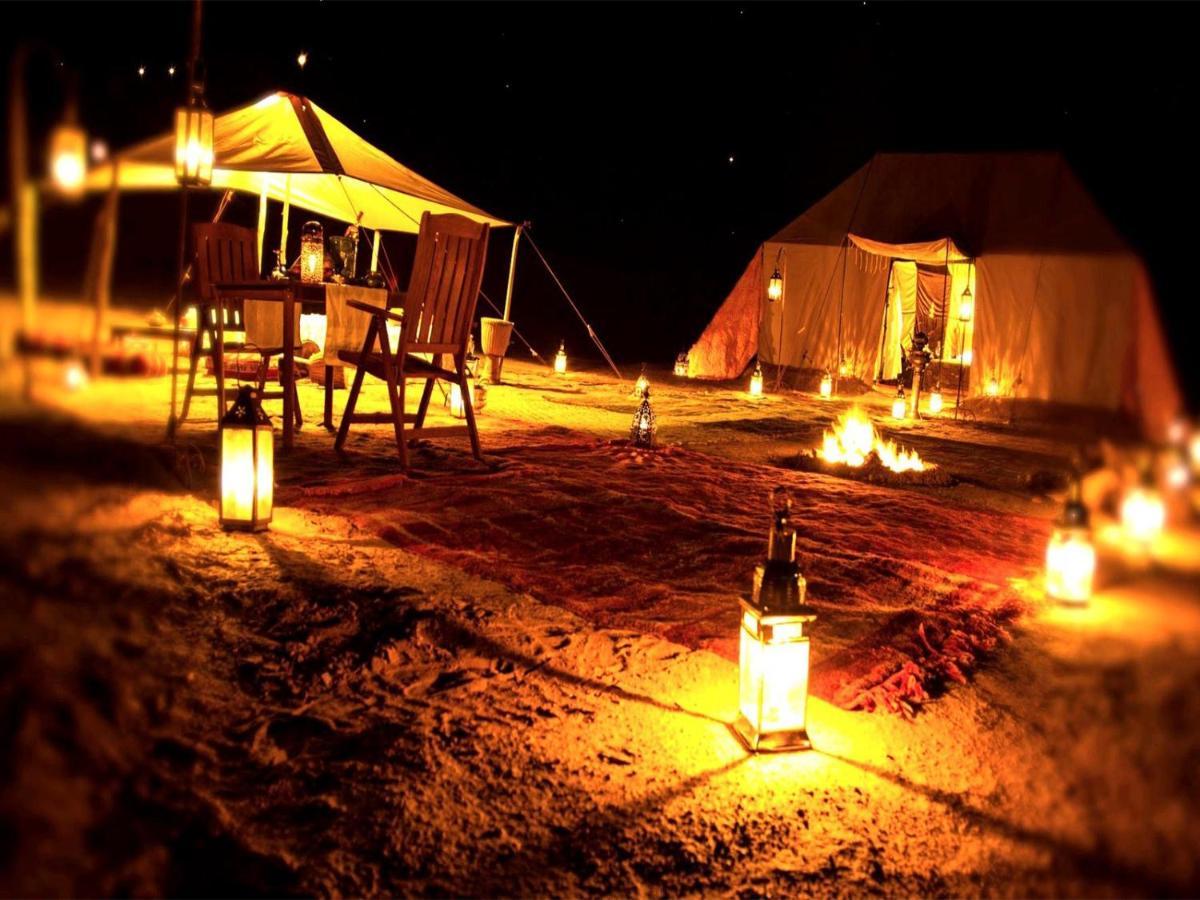 Hôtel Sunset Desert Camp à Merzouga Extérieur photo