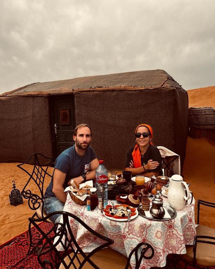 Hôtel Sunset Desert Camp à Merzouga Extérieur photo